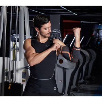 Компрессионные нейлоновые спортивные налокотники мужские и женские  для занятия спортом.