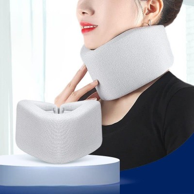 Ортопедический бандаж на шею. Шейный воротник